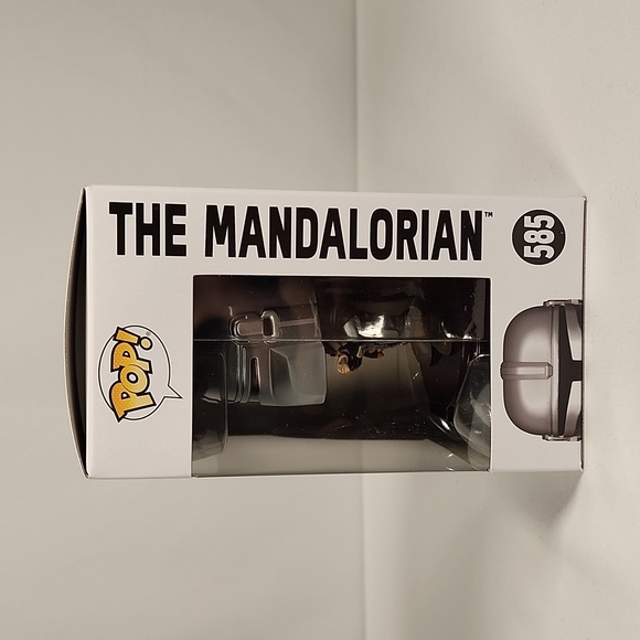 Funko Pop Star Wars The Mandalorian #585 Vinyl figurine - Collectible - Picture 2 of 16